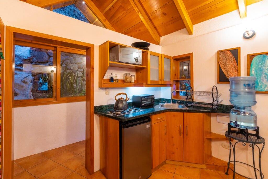 Villa Loft kitchenette with microwave, sink, and mini-fridge